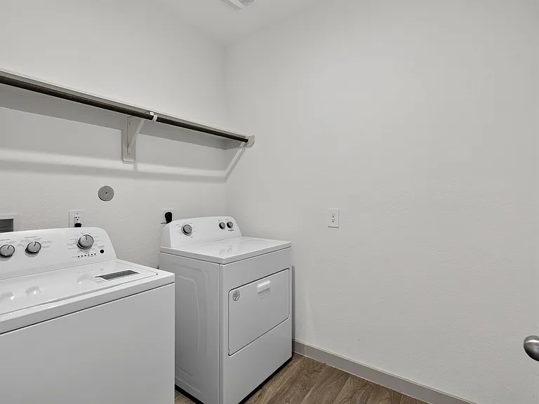 14407 Sweetwater Dr — Photo 14