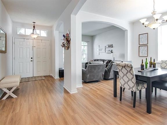 3rd image of 5808 Heronrise Crescent Dr