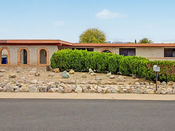 3241 S Hearthstone Dr, Tucson, AZ 85730
