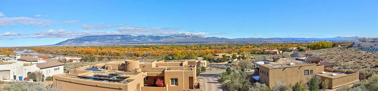4 bed, 4165 sqft, $4,999 — Photo 2