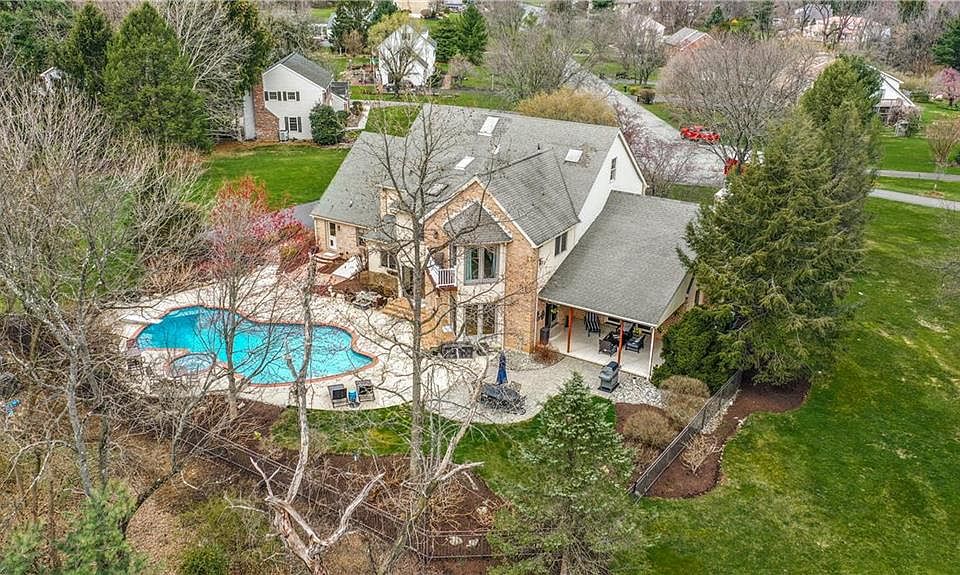 1487 Saucon Meadow Ct, Bethlehem, PA 18015 Zillow