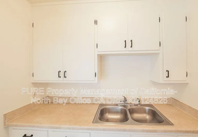 630 Wright St #G — Photo 10
