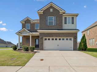 854 Sapphire Dr, Murfreesboro, TN 37128