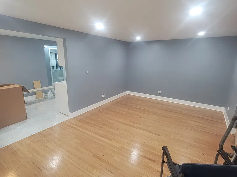 4250 W Lawrence Ave #2W — Photo 5