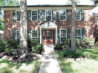 8922 Stoney Bend Dr, Spring, TX 77379