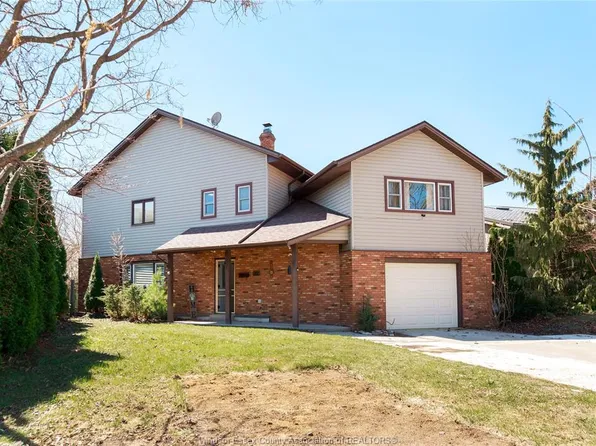 22 University Dr, Chatham Kent, ON N7L 4V5