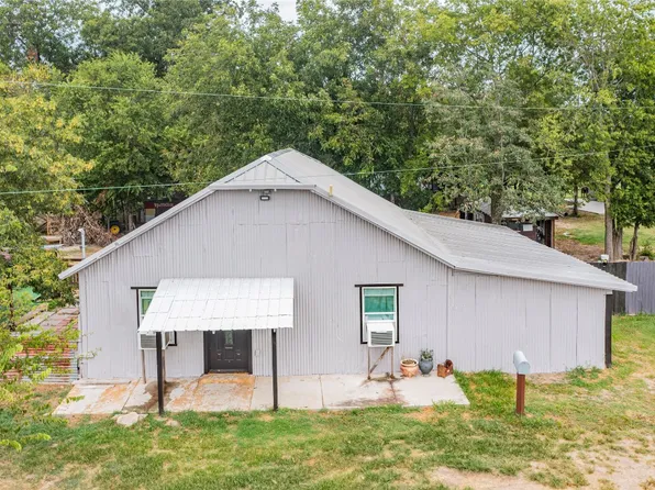 302 County Road 4136, Cooper, TX 75432
