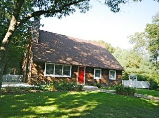 19 Clyden Rd, Wainscott, NY 11975