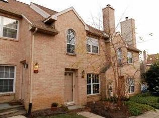 59 Rampart Dr, Chesterbrook, PA 19087