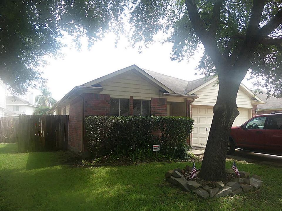 1st image of 7450 Bahia Ln