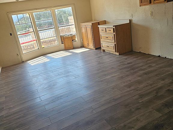 3rd image of 3602 Woodlake Dr