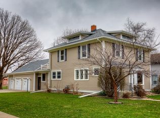 935 8th St, Nevada, IA 50201