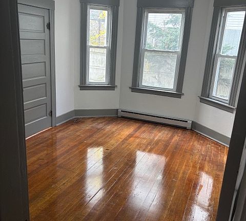 Main Bedroom with three windows
