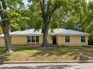 116 Thunderbird Dr, Athens, TX 75751