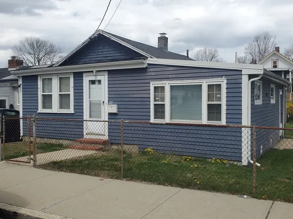 27 Halborn St, Mattapan, MA 02126