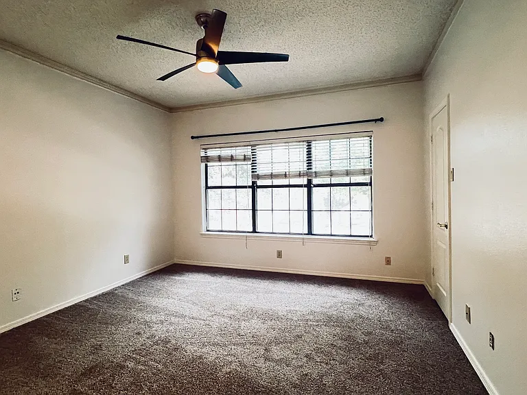 5859 Frankford Rd #1009 — Photo 12