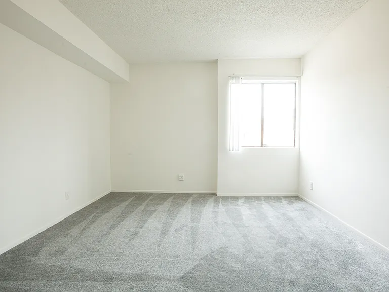 601 Westholme Ave #301 — Photo 9