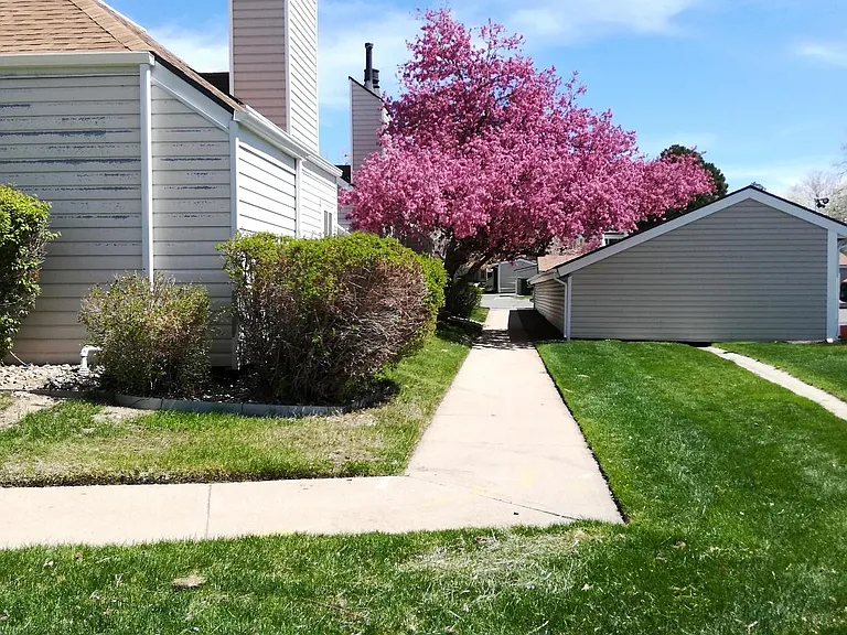 2690 S Xanadu Way — Photo 27
