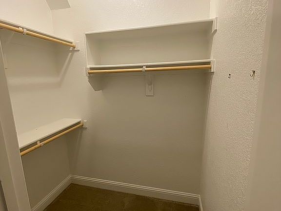 7 walk in closets