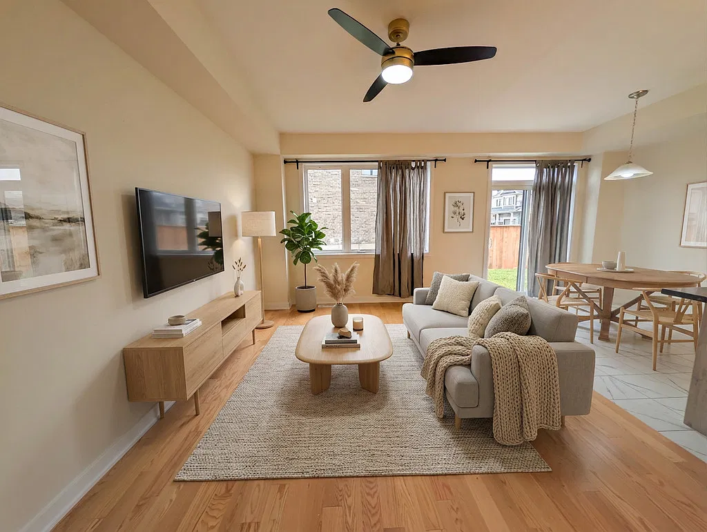 27 Aviron Crescent — Photo 2