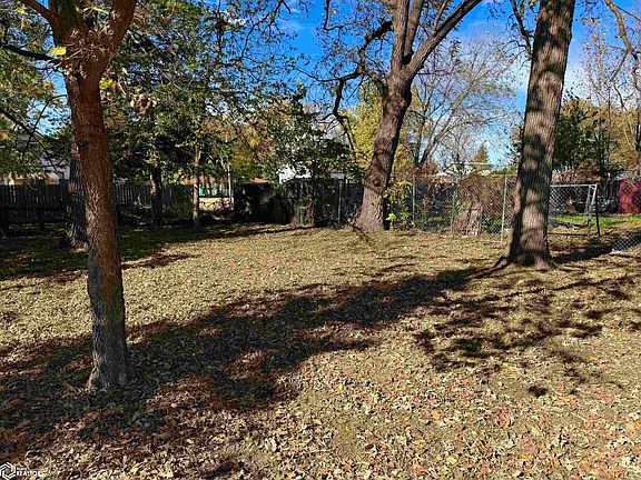 5th image of 906 N 9th St