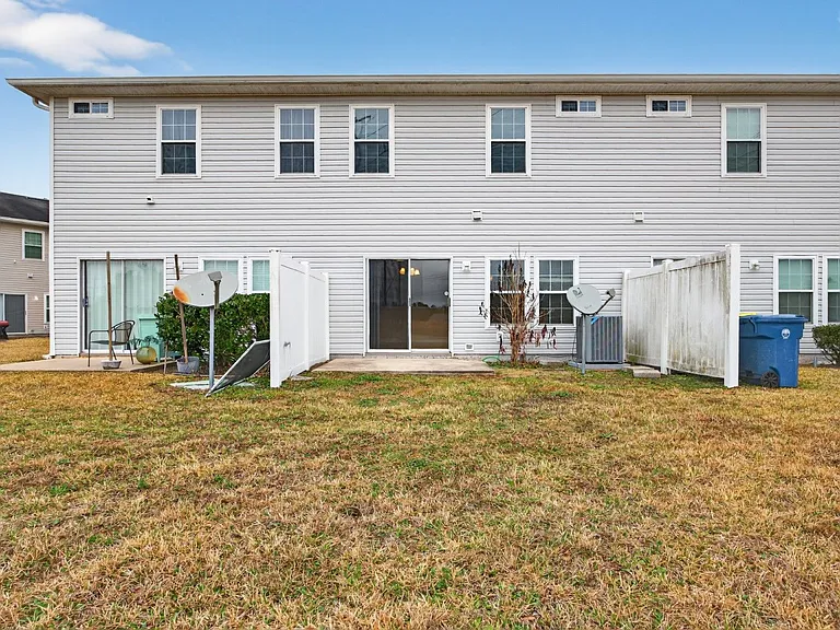 12296 Coconut Grove Ct — Photo 23