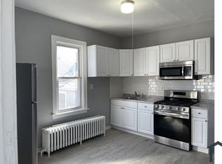 9737 S Ave N #1F, Chicago, IL 60617