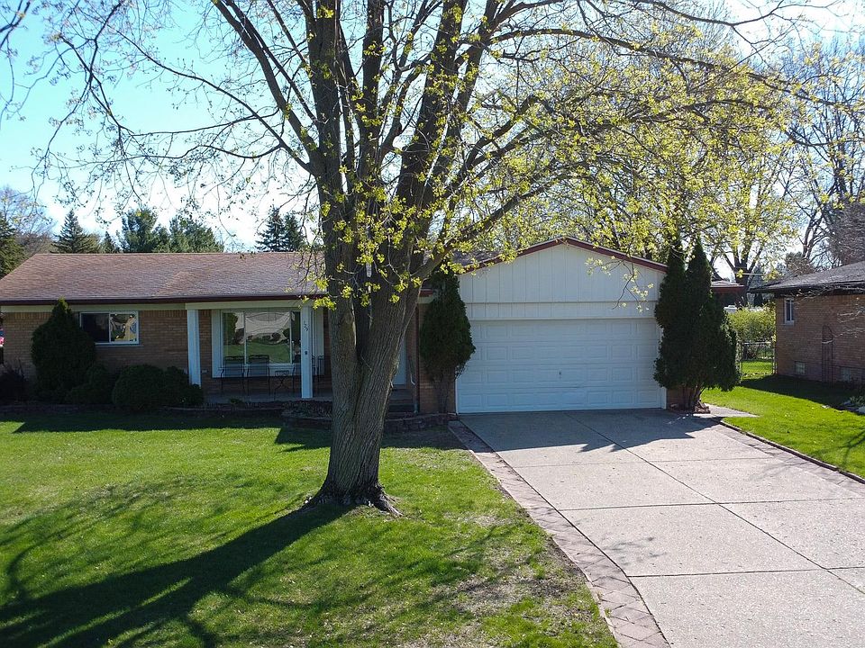 1st image of 129 Pleasant Lake Dr