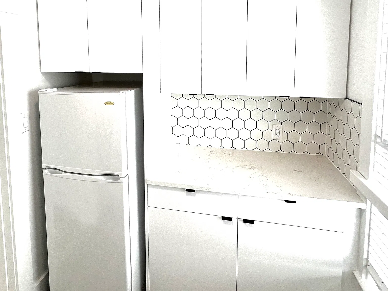 1546 Nelson Street Vancouver — Photo 2