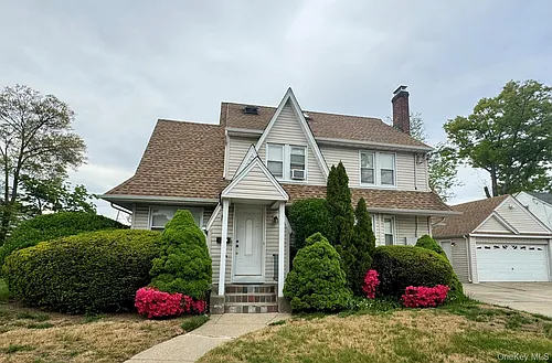1 Allen St #1 Photo 1