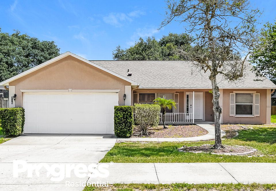 1st image of 325 Valley Edge Dr