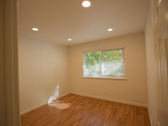 5th image of 1395 Ontario Ln Floor 2