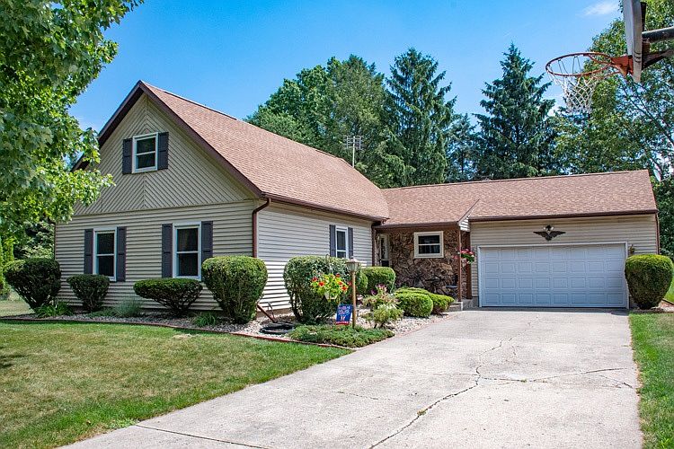 1st image of 51532 Winding Waters Ln #L