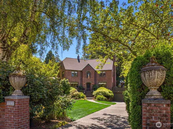 3333 43rd Avenue NE, Seattle, WA 98105