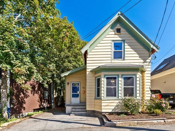 12 Harold Ave, Gloucester, MA 01930