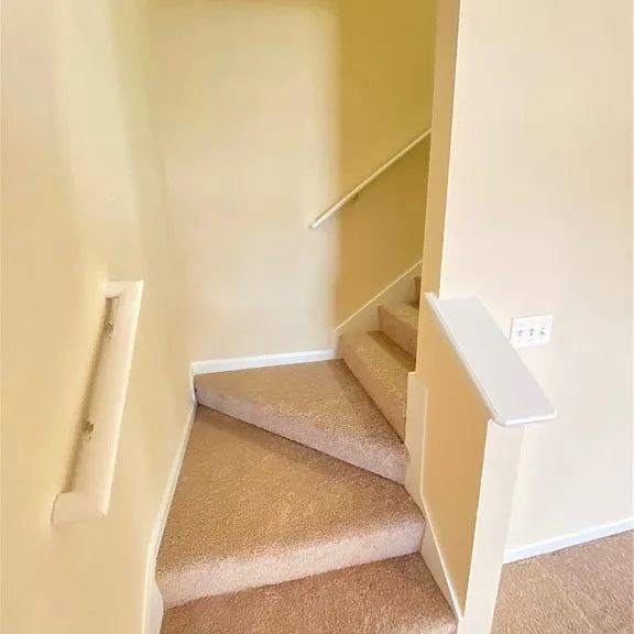 27 Rosa Ln — Photo 9