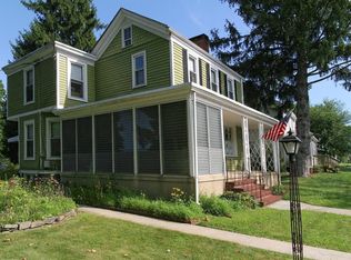 205 Willow Grove St, Hackettstown, NJ 07840