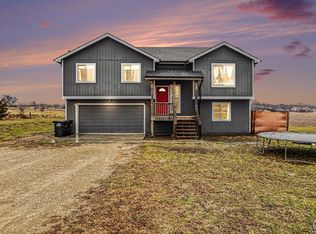 101 Crystal Springs Rd, Emmett, KS 66422