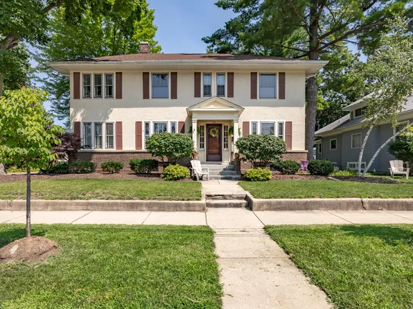 650 Park St, Elgin, IL 60120