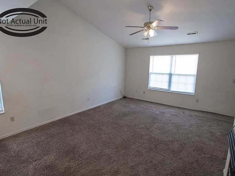 1413 N Frideriki Dr — Photo 7