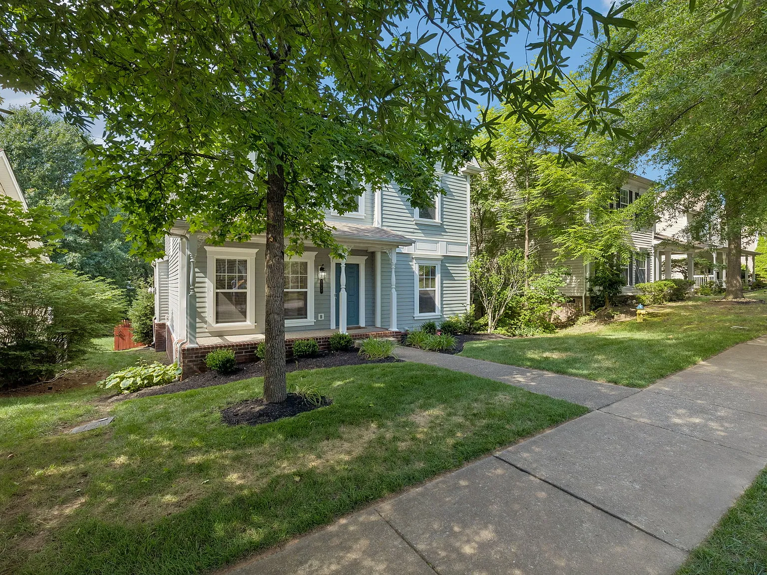 4 bed, 2.5 bath, 2508 sqft, $3,700 — Photo 3