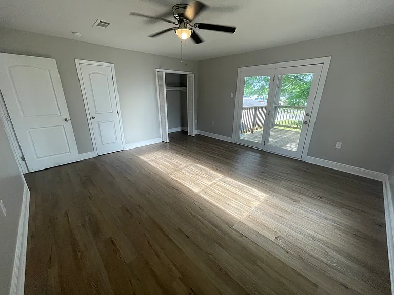 Upstairs Master Suite