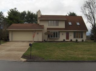 124 W Hills Dr, Williamsport, PA 17701