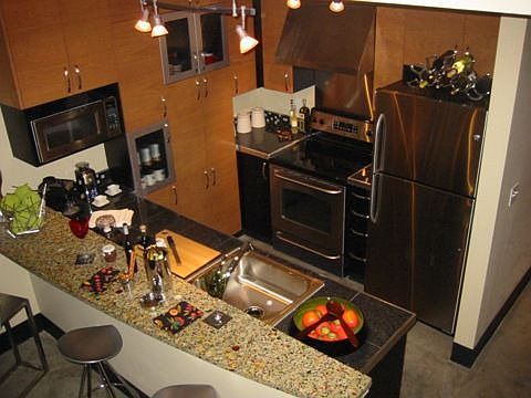 4th image of 2440 Western Ave APT 215