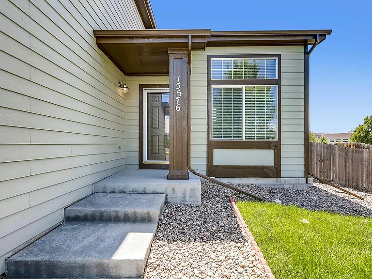 15576 Olmsted Pl — Photo 2