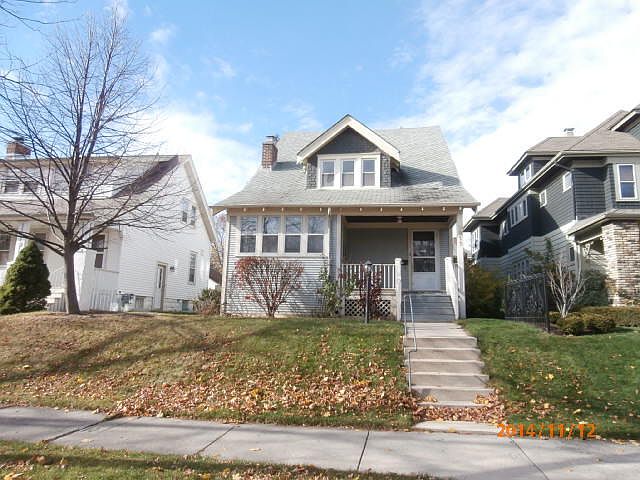 1st image of 3811 N Farwell Ave
