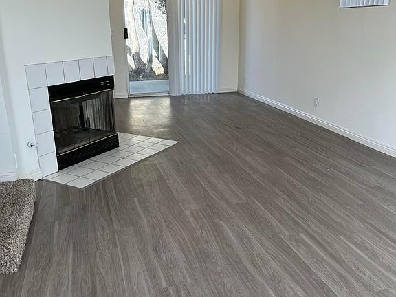 4th image of 14717 Nordhoff St #151