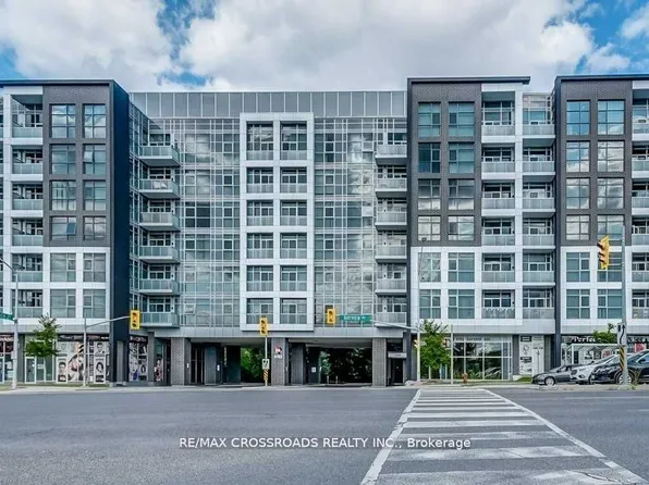 8763 Bayview Ave #207, Richmond Hill, ON L4B 3V1