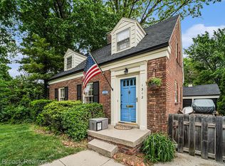 1312 Catalpa Dr, Royal Oak, MI 48067