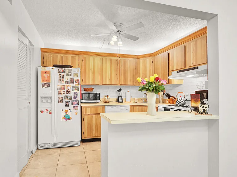 309 Knotty Pine Cir #A-1 — Photo 7